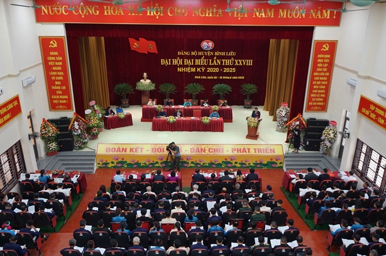 Quảng Ninh: Huyện Bình Liêu trên con đường đổi mới quang ninh huyen binh lieu tren con duong doi moi