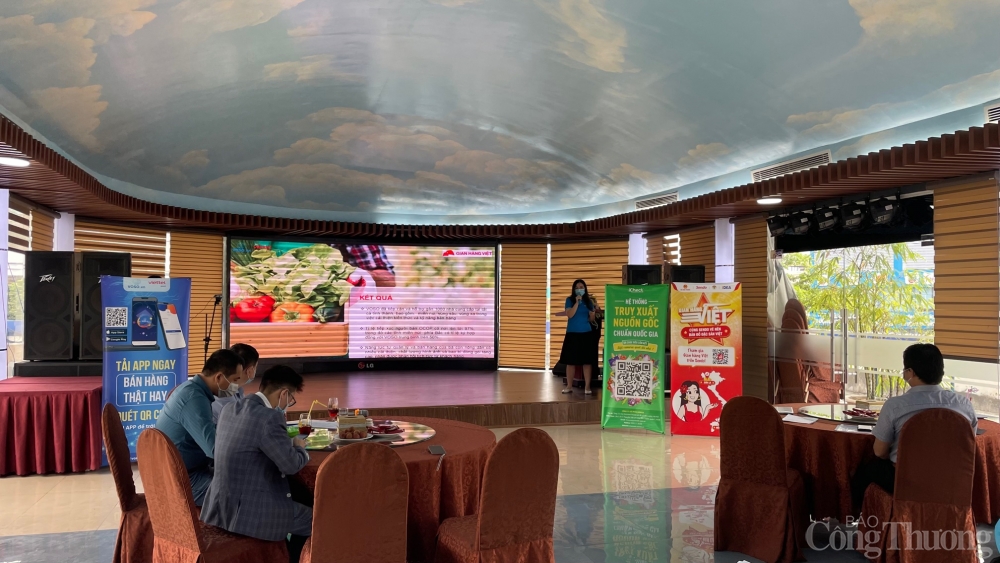 Đại diện các Sàn thương mại điện tử hướng dẫn quy trình và cách thức phân phối hàng hóa, chính sách ưu đãi do sàn TMĐT xây dựng nhằm hỗ trợ doanh nghiệp Đại diện các Sàn thương mại điện tử hướng dẫn quy trình và cách thức phân phối hàng hóa, chính sách ưu đãi do sàn TMĐT xây dựng nhằm hỗ trợ doanh nghiệp