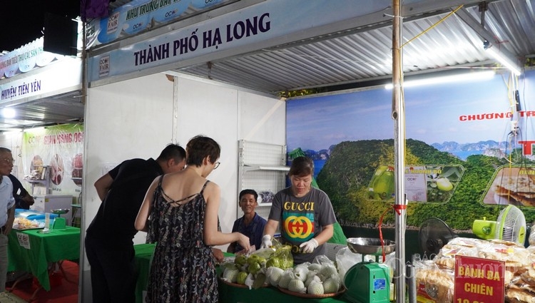 5144 le hoi am thuc 16