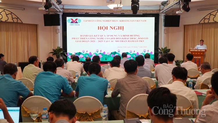 Công nghệ cơ giới hóa khai thác lò chợ tại các mỏ hầm lò đang được Tập đoàn TKV tập trung phát triển 5608 co gioi hoa khai thac lo 2