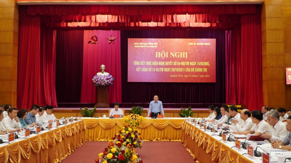 Quang cảnh Hội nghị tổng kết thực hiện nghị quyết số 54-NQ/TW ngày 14/9/2005 và kết luận số 13-KL/TW ngày 28/10/2011 của Bộ Chính trị diễn ra tại tỉnh Quảng Ninh Quang cảnh Hội nghị tổng kết thực hiện nghị quyết số 54-NQ/TW ngày 14/9/2005 và kết luận số 13-KL/TW ngày 28/10/2011 của Bộ Chính trị diễn ra tại tỉnh Quảng Ninh