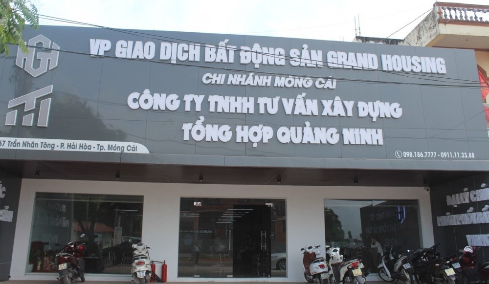 Biển hiệu tên cơ sở kinh doanh không đúng theo Giấy chứng nhận đăng ký kinh doanh; chưa cung cấp được Giấy phép xây dựng biển quảng cáo