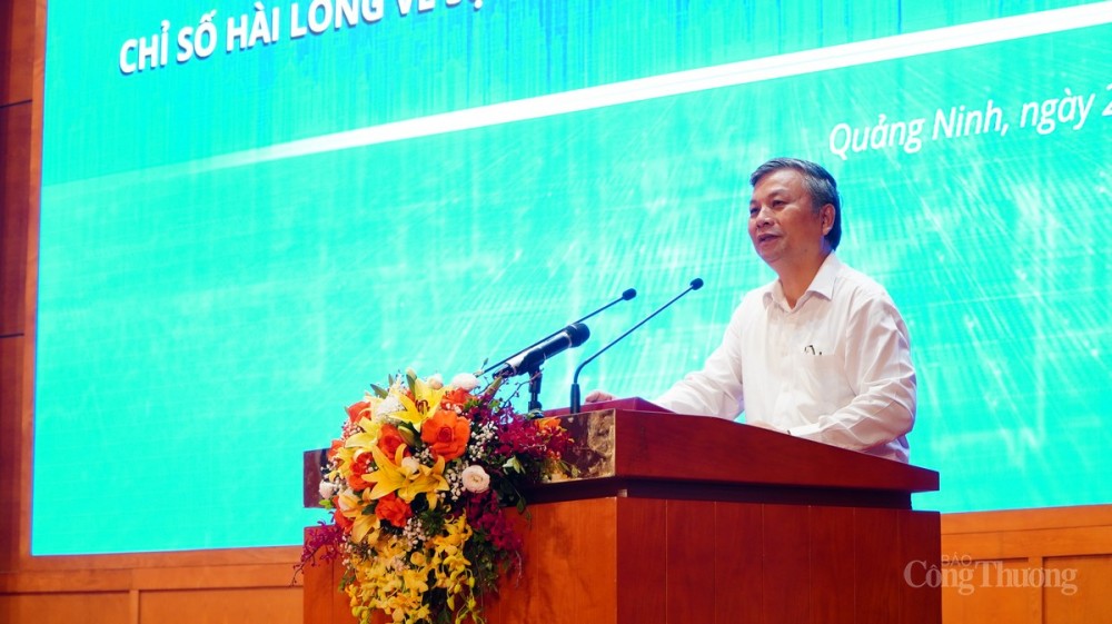 Người dân mong đợi thủ tục hành chính tiếp tục được Quảng Ninh cải thiện Người dân mong đợi thủ tục hành chính tiếp tục được Quảng Ninh cải thiện