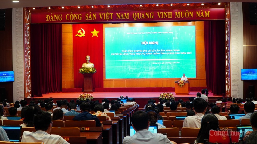 Người dân mong đợi thủ tục hành chính tiếp tục được Quảng Ninh cải thiện Người dân mong đợi thủ tục hành chính tiếp tục được Quảng Ninh cải thiện