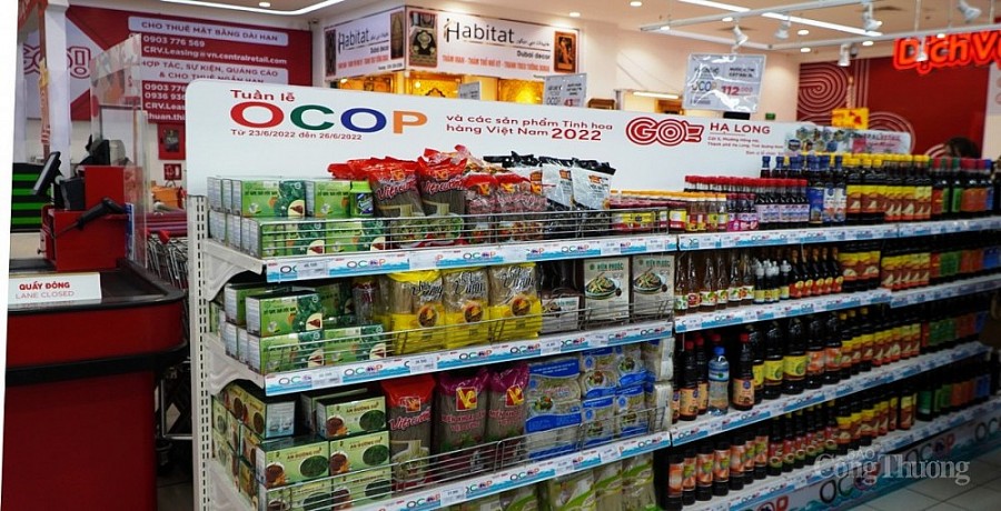 Gian hàng trưng bày và bán các sản phẩm OCOP tại siêu thị Go (TP Hạ Long) Gian hàng trưng bày và bán các sản phẩm OCOP tại siêu thị Go (TP Hạ Long)