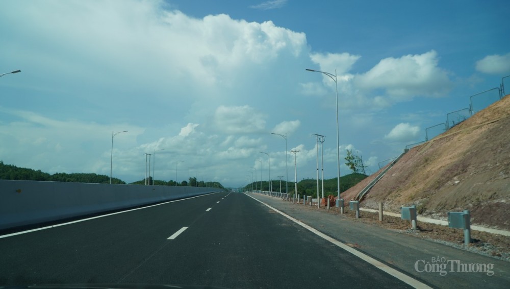 Hiện đoạn Tiên Yên – Móng Cái đã hoàn thành 95% các hạng mục Hiện đoạn Tiên Yên – Móng Cái đã hoàn thành 95% các hạng mục