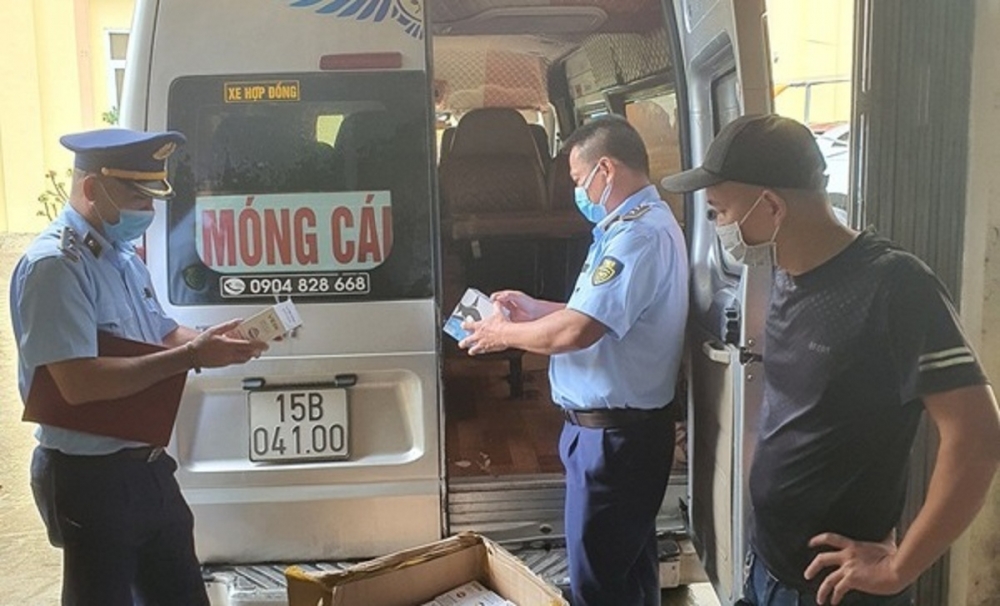 Số thuốc lá điện tử có nguồn gốc từ Trung Quốc bị lực lượng chức năng Quảng Ninh phát hiện, thu giữ Số thuốc lá điện tử có nguồn gốc từ Trung Quốc bị lực lượng chức năng Quảng Ninh phát hiện, thu giữ