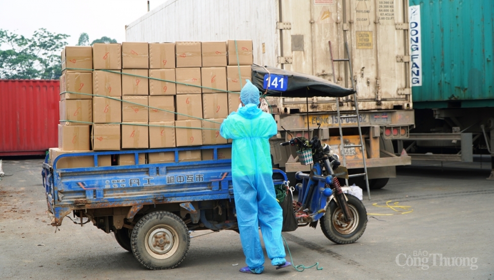 Yếu tố chống dịch Covid-19 tại các cửa khẩu được thực hiện nghiêm túc, đảm bảo an toàn