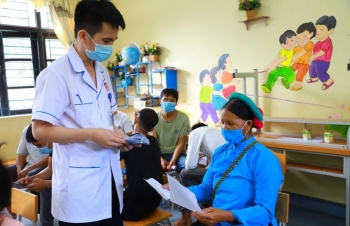 Quảng Ninh: Tiếp tục hỗ trợ người dân vừa thoát diện đặc biệt khó khăn mua BHYT