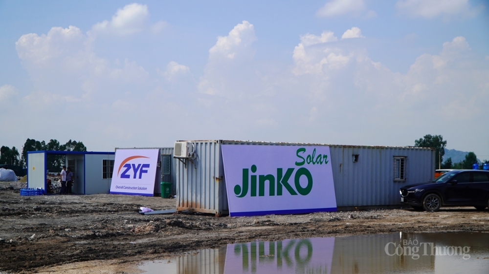 Công ty Jinko Solar Việt Nam đang tích cực triển khai dự án đã được cấp giấy phép trước đó tại KCN Sông Khoai, thị xã Quảng Yên Công ty Jinko Solar Việt Nam đang tích cực triển khai dự án đã được cấp giấy phép trước đó tại KCN Sông Khoai, thị xã Quảng Yên