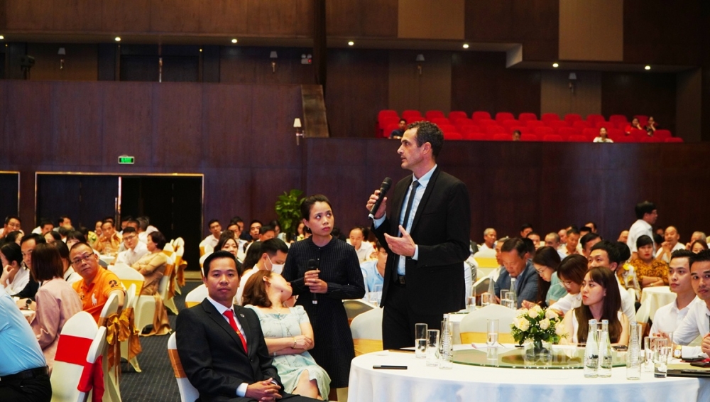 0837-hoi-nghi-doanh-nghiep-3