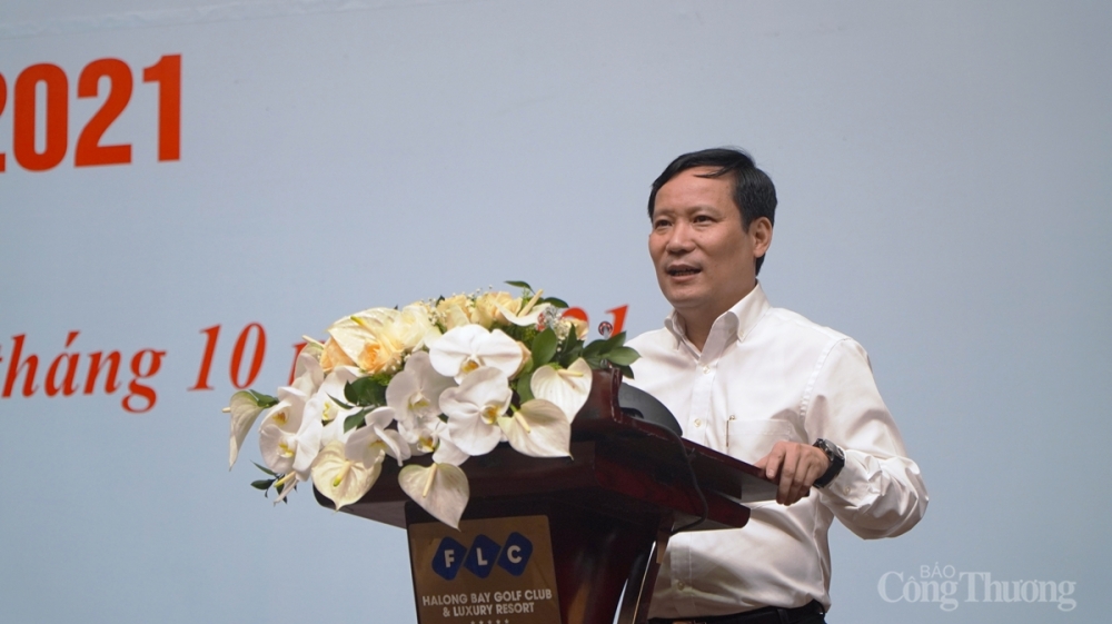 Phạm Tấn Công, Chủ tịch Phòng Thương mại Công nghiệp Việt Nam VCCI đánh giá tỉnh Quảng Ninh như là một trong giai đoạn dịch bệnh diễn biến phức tạp vẫn duy trì được mức tăng trưởng hai con số