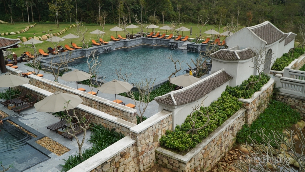 Quảng Ninh có đầy đủ các loại hình du lịch bốn mùa thu hút khách du lịch