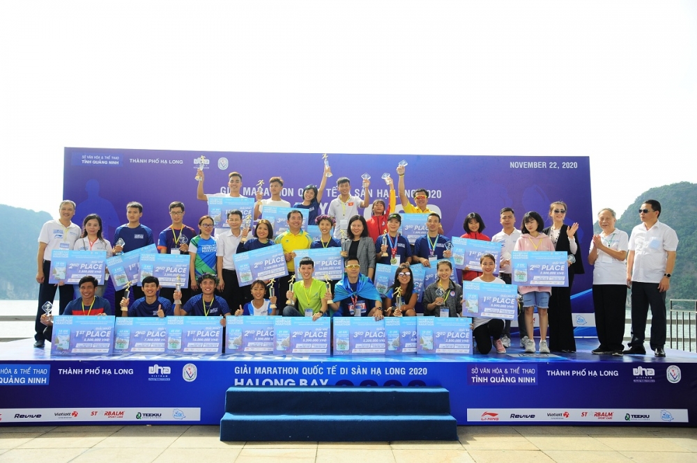 Tổng giá trị giải thưởng của giải chạy năm nay lên tới gần 600 triệu đồng 5639-gia-chay-3