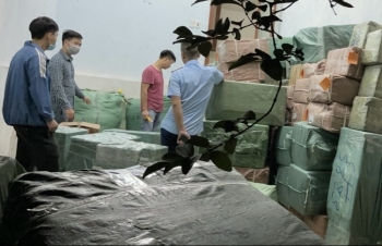 Quảng Ninh: Tạm giữ lượng lớn hàng hóa không rõ nguồn gốc