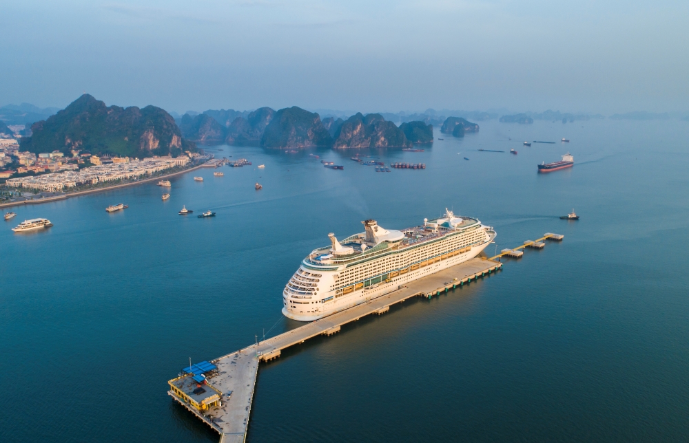 Cơ sở hạ tầng đồng bộ giúp du lịch Quảng Ninh “cất cánh” Cơ sở hạ tầng đồng bộ giúp du lịch Quảng Ninh “cất cánh”