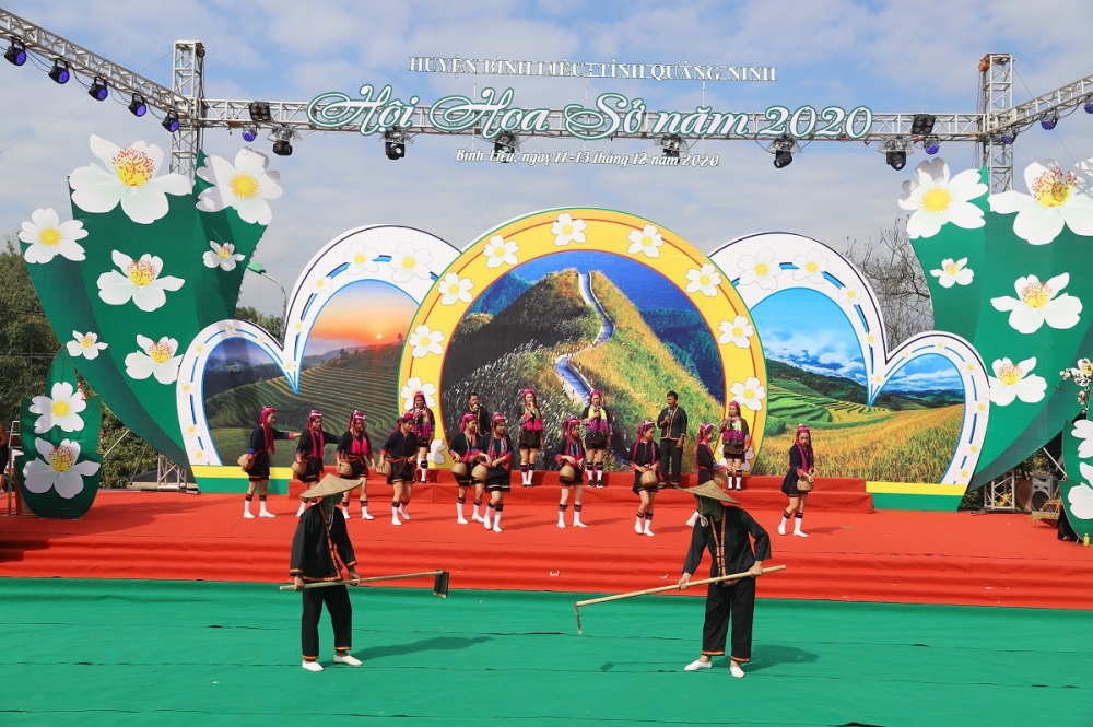 Vũ điệu ngày mùa của động bào dân tộc tại Bình Liêu 2323-hoi-hoa-so3