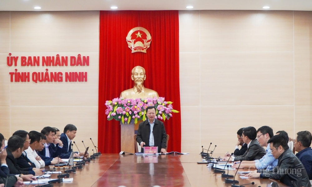 1517-khai-thac-dat-da-tu-mo-than-2