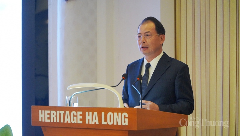 ông Đặng Thanh Hải, Tổng giám đốc Tập đoàn TKV cho rằng Kế thừa và phát huy truyền thống KỶ LUẬT VÀ ĐỒNG TÂM trong xây dựng văn hóa thợ mỏ trong thời kỳ mới là một nhu cầu tất yếu, có ý nghĩa sâu sắc trong chiến lược xây dựng TKV phát triển vững mạnh toàn diện 1316-truyen-thong-tho-mo-3