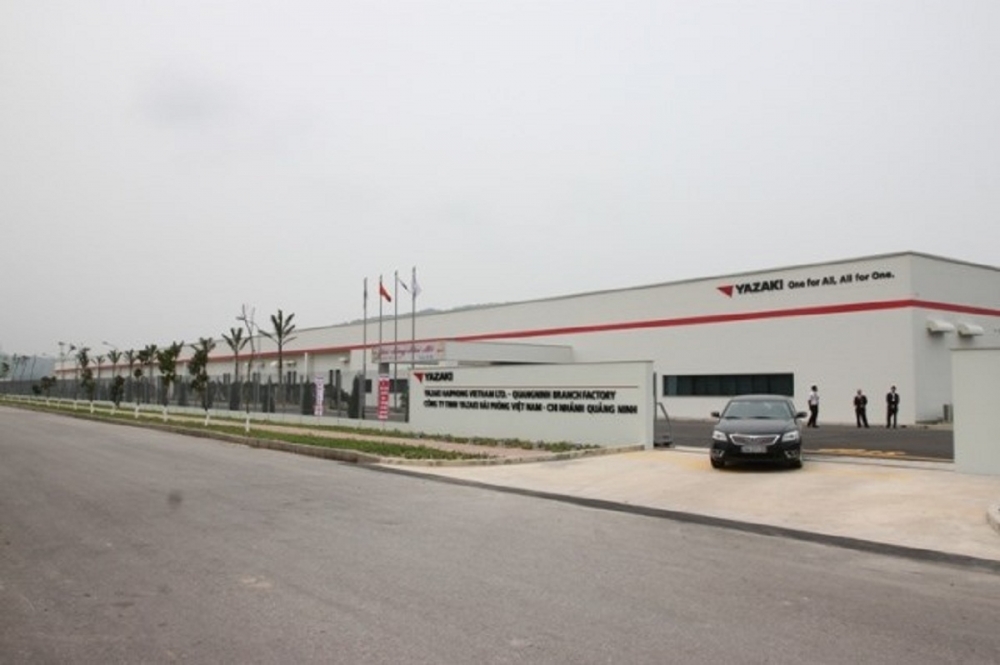 Nhà máy sản xuất hệ thống dây dẫn và các cụm thiết bị điện ô tô của Công ty TNHH Yazaki Hải Phòng Việt Nam tại KCN Đông Mai, thị xã Quảng Yên, tổng vốn đầu tư đạt 35 triệu USD