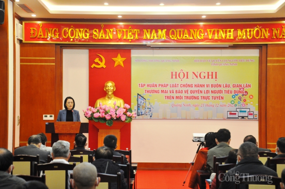 Bà Nguyễn Hoài Thương - Phó Giám Đốc Sở Công Thương Quảng Ninh đánh giá Thương mại điện tử giúp xóa bỏ hoàn toàn mọi rào cản về khoảng cách không gian và thời gian trong kinh doanh, mở rộng thị trường, giúp doanh nghiệp tiếp cận với khách hàng một cách dễ dàng với chi phí cực thấp Bà Nguyễn Hoài Thương - Phó Giám Đốc Sở Công Thương Quảng Ninh đánh giá Thương mại điện tử giúp xóa bỏ hoàn toàn mọi rào cản về khoảng cách không gian và thời gian trong kinh doanh, mở rộng thị trường, giúp doanh nghiệp tiếp cận với khách hàng một cách dễ dàng với chi phí cực thấp