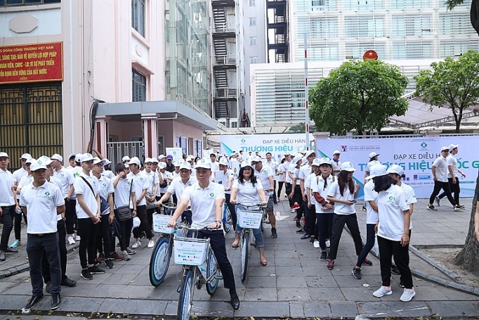 Tôn vinh, quảng bá thương hiệu và hình ảnh Việt Nam ton vinh quang ba thuong hieu va hinh anh viet nam