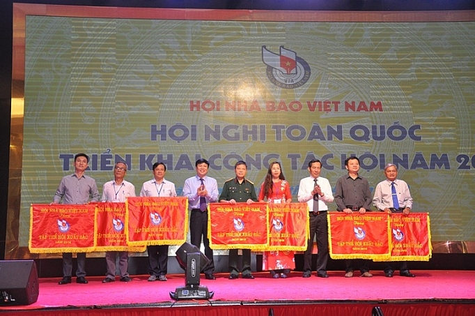 hoi nghi toan quoc hoi nha bao viet nam 2019 bao chi chu dong doi moi thuc hien tot nhiem vu