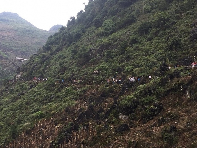 Mèo Vạc, Hà Giang: Chung tay mở đường vào Trù Sán meo vac ha giang chung tay mo duong vao tru san