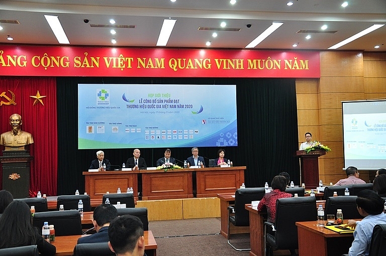 Giới thiệu Lễ công bố sản phẩm đạt Thương hiệu quốc gia 2020 Giới thiệu Lễ công bố sản phẩm đạt Thương hiệu quốc gia 2020