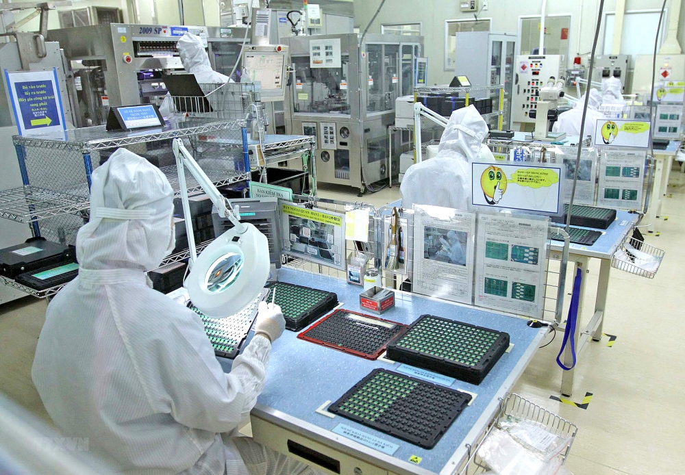 foreign businesses seek investment opportunities in vietnam