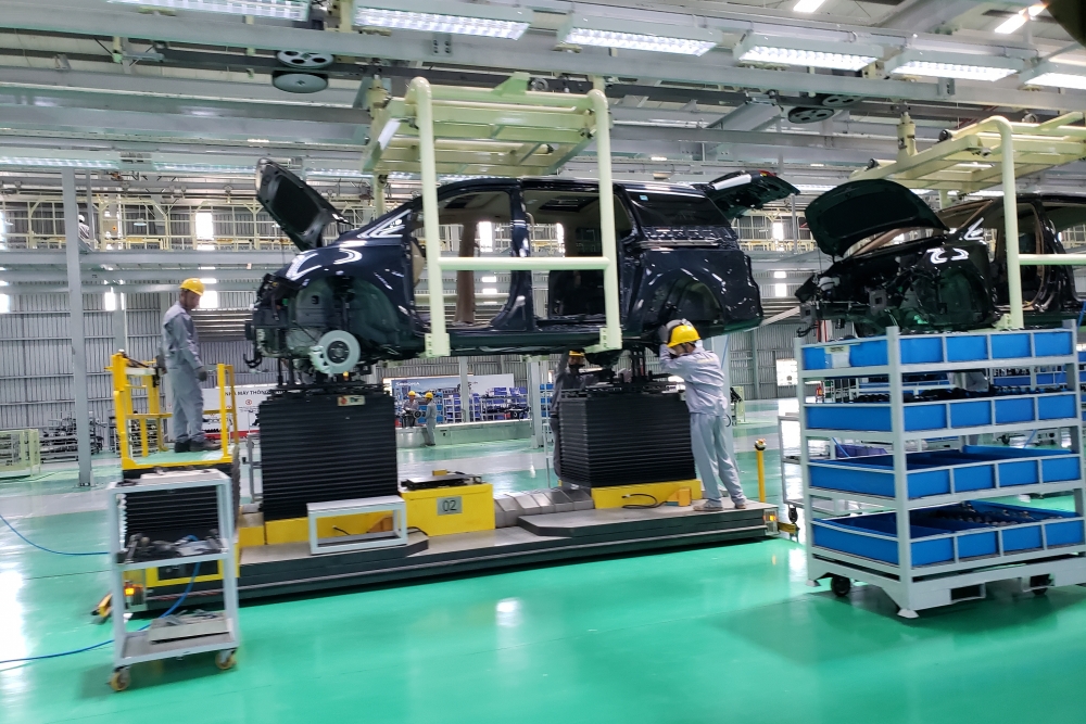 resolving policy problems vital for economic recovery