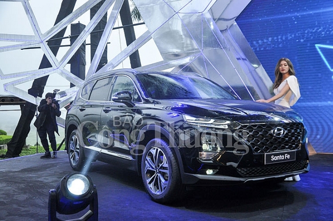 hyundai santafe 2019 chinh thuc ra mat tai viet nam