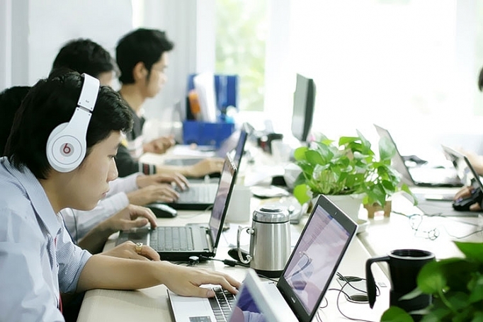 Làm việc từ xa giữa thời dịch virus corona: Doanh nghiệp cần lưu ý gì? lam viec tu xa giua thoi dich virus corona doanh nghiep can luu y gi