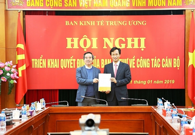 Bổ nhiệm ông Nguyễn Hữu Nghĩa làm Phó Trưởng Ban Kinh tế Trung ương bo nhiem ong nguyen huu nghia lam pho truong ban kinh te trung uong