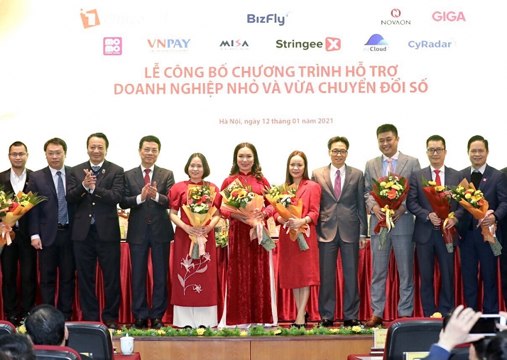 VietnamWorks tham dự Lễ công bố chương trình hỗ trợ các doanh nghiệp SMEs chuyển đổi số VietnamWorks tham dự Lễ công bố chương trình hỗ trợ các doanh nghiệp SMEs chuyển đổi số