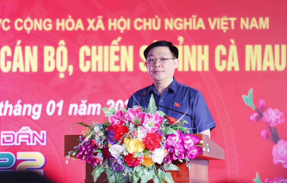 Chủ tịch Quốc hội Vương Đình Huệ chúc Tết cán bộ, chiến sỹ và nhân dân tại Đồn Biên phòng Rạch Gốc Chủ tịch Quốc hội Vương Đình Huệ chúc Tết cán bộ, chiến sỹ và nhân dân tại Đồn Biên phòng Rạch Gốc