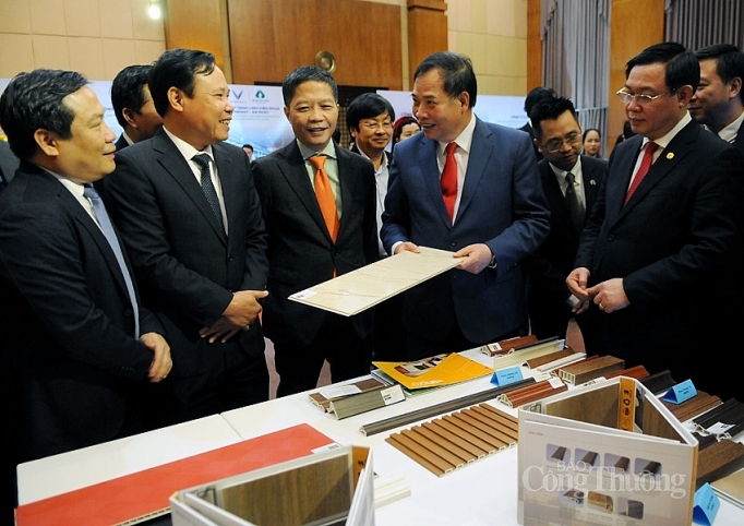 phat trien cong nghiep ho tro uu tien hang dau