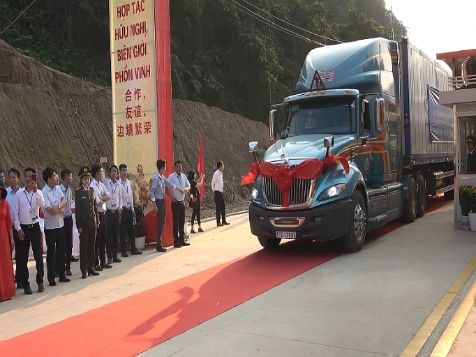 giai quyet ach tac hang hoa khu vuc cua khau lang son