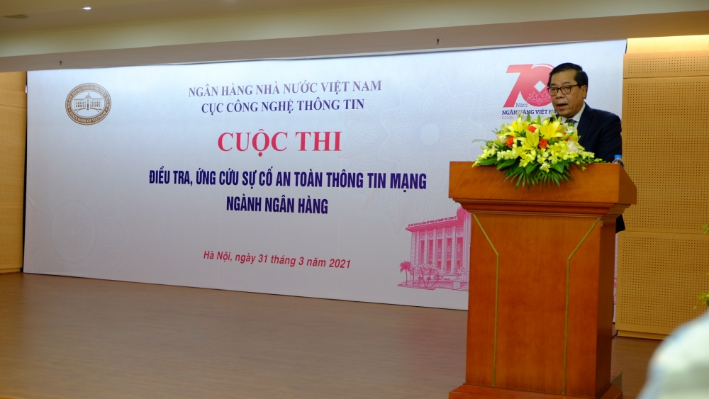 Phó Thống đốc Nguyễn Kim Anh phát biểu khai mạc cuộc thi Phó Thống đốc Nguyễn Kim Anh phát biểu khai mạc cuộc thi