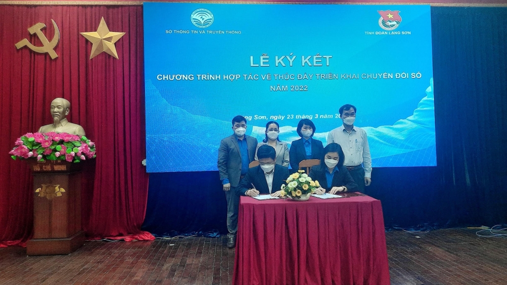 Lạng Sơn: Ký kết hợp tác về thúc đẩy triển khai chuyển đổi số Lạng Sơn: Ký kết hợp tác về thúc đẩy triển khai chuyển đổi số