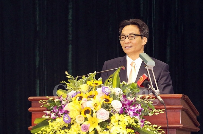 Khoa học và công nghệ là con đường duy nhất để chúng ta vươn lên khoa hoc va cong nghe la con duong duy nhat de chung ta vuon len