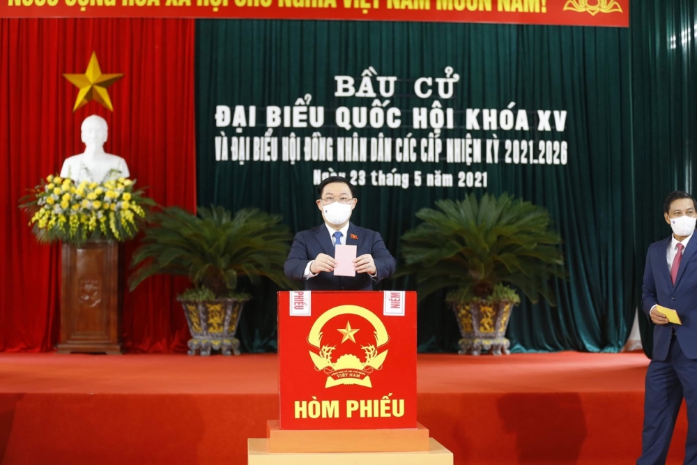 Chủ tịch Quốc hội Vương Đình Huệ đã có mặt tại khu vực bầu cử thuộc điểm bầu cử số 1 huyện An Lão Chủ tịch Quốc hội Vương Đình Huệ đã có mặt tại khu vực bầu cử thuộc điểm bầu cử số 1 huyện An Lão