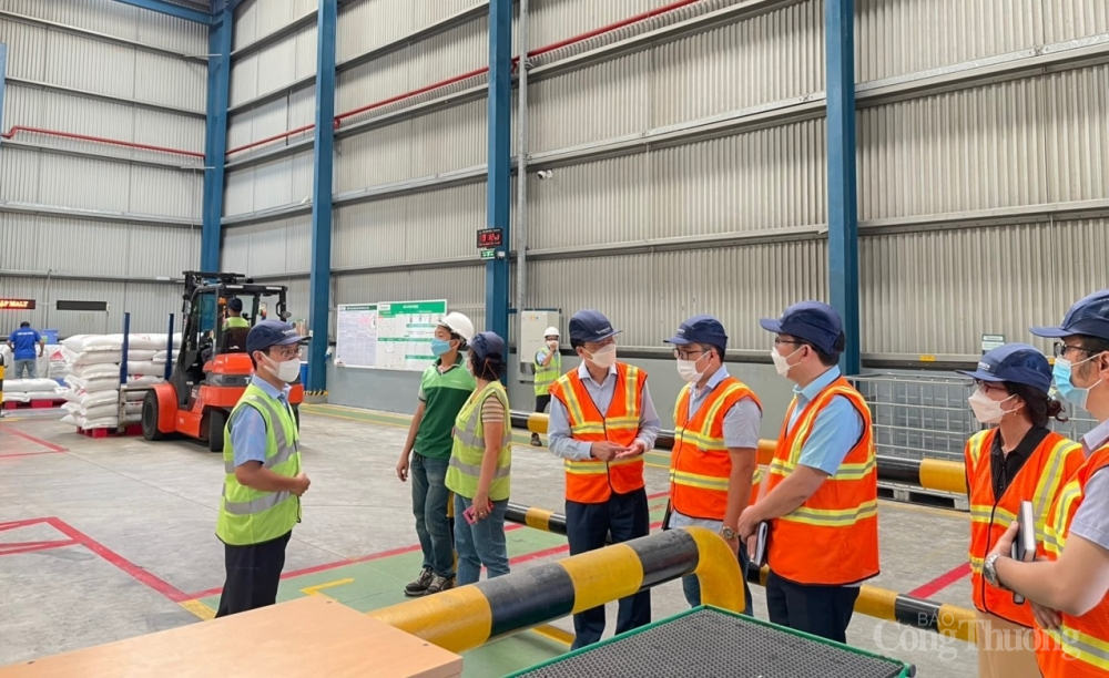 Đoàn Kiểm tra liên ngành Trung ương về an toàn thực phẩm làm việc tại tỉnh Quảng Nam Đoàn Kiểm tra liên ngành Trung ương về an toàn thực phẩm làm việc tại tỉnh Quảng Nam