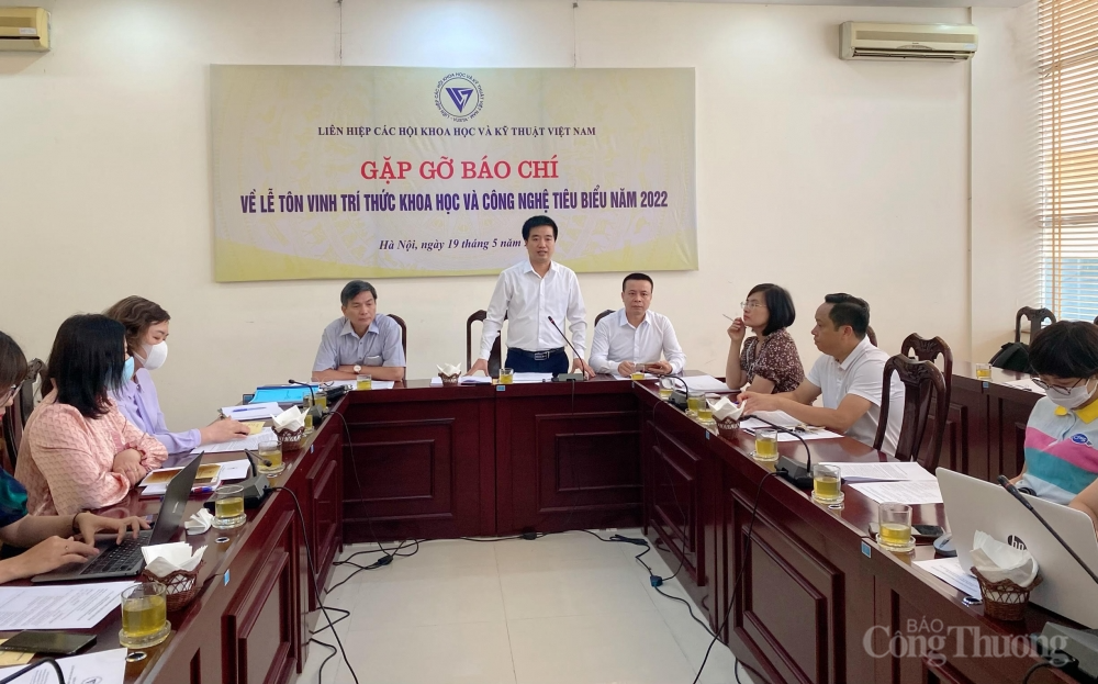 Vinh danh 106 trí thức khoa học và công nghệ tiêu biểu năm 2022 Vinh danh 106 trí thức khoa học và công nghệ tiêu biểu năm 2022