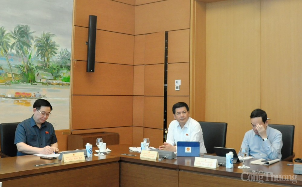 Tình trạng loạn giá tại các cơ sở khám chữa bệnh tư nhân rất phổ biến Tình trạng loạn giá tại các cơ sở khám chữa bệnh tư nhân rất phổ biến