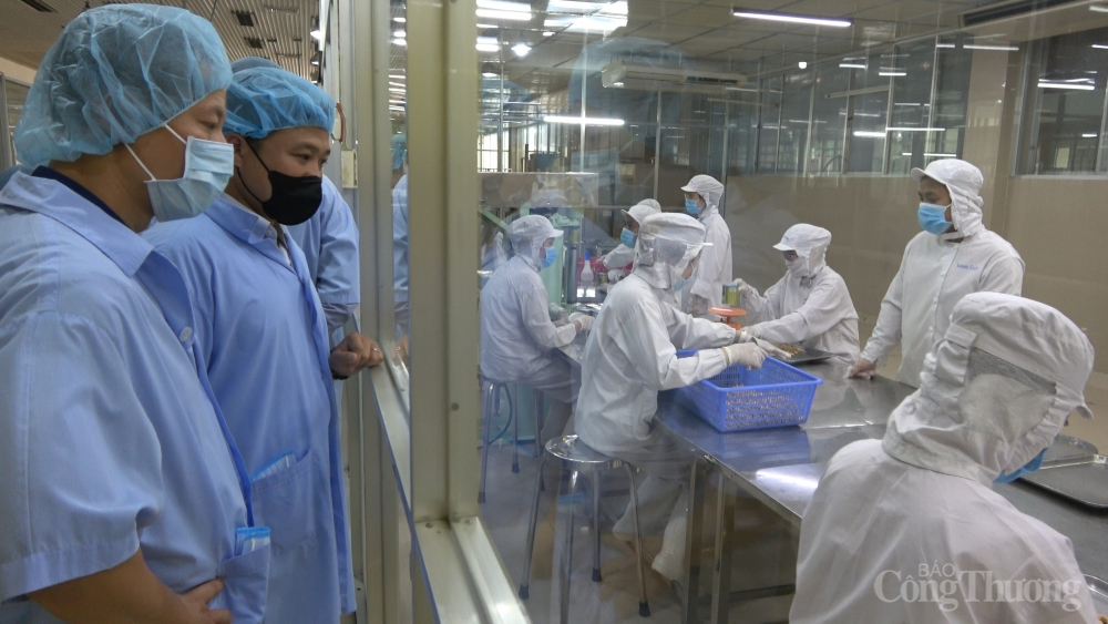 An toàn thực phẩm: Chủ động kiểm soát chặt chẽ An toàn thực phẩm: Chủ động kiểm soát chặt chẽ