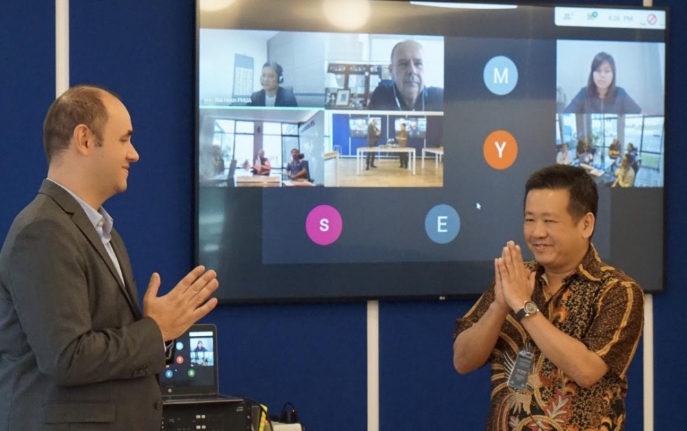 Airbus hỗ trợ giao máy bay trực tuyến đầu tiên cho khách hàng airbus ho tro giao may bay truc tuyen dau tien cho khach hang