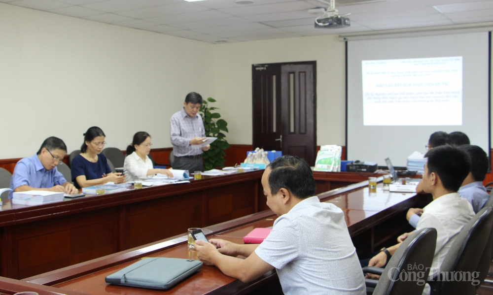 che pham sinh hoc phan huy nhua cay hoa giai thach thuc trong san xuat giay