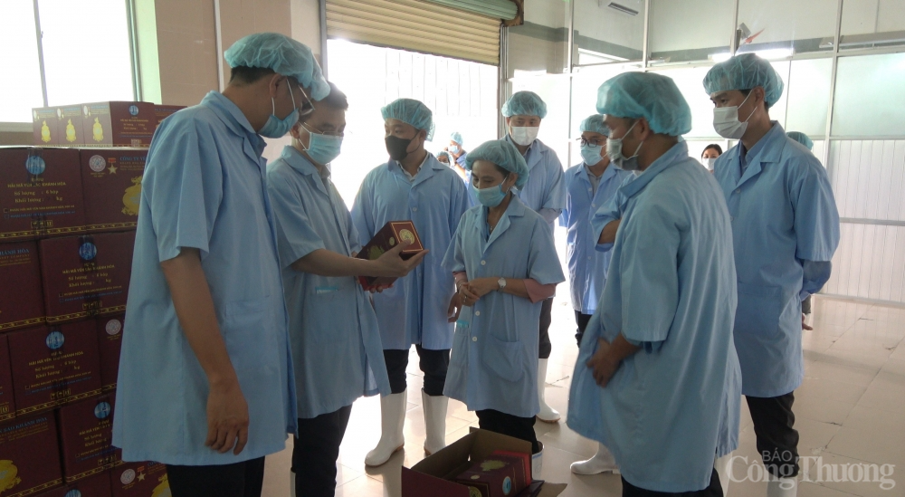 Bộ Công Thương: Quyết liệt, đồng bộ các giải pháp bảo đảm an toàn thực phẩm Bộ Công Thương: Quyết liệt, đồng bộ các giải pháp bảo đảm an toàn thực phẩm