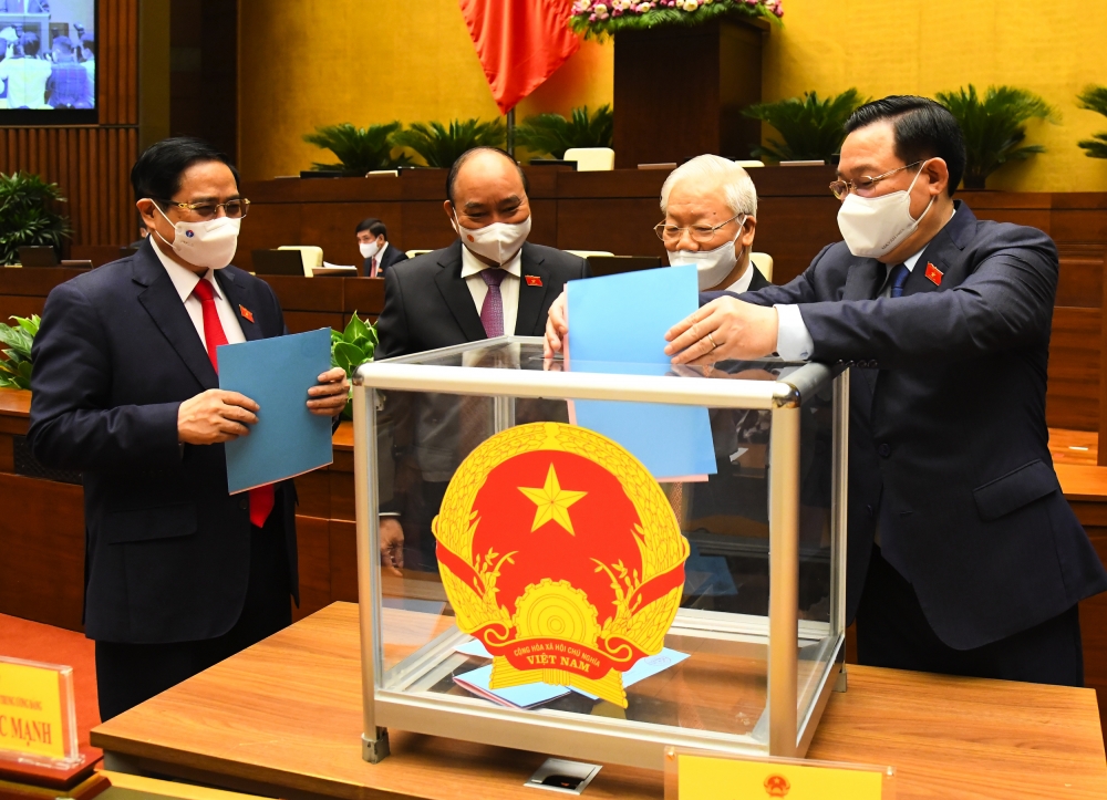 Quốc hội phê chuẩn việc bổ nhiệm Phó Thủ tướng, Bộ trưởng và thành viên khác của Chính phủ bằng hình thức bỏ phiếu kín